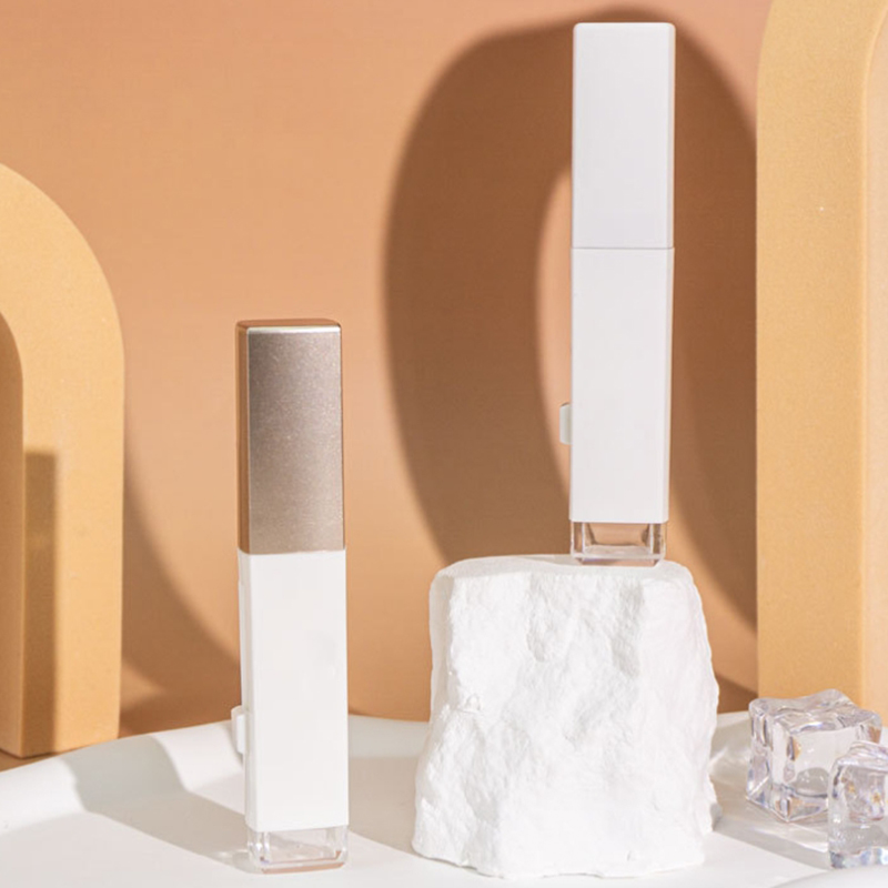 RO-CST05 Square-shaped angled contouring brush