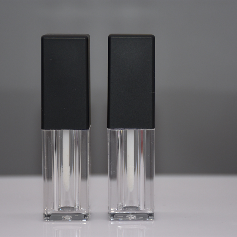 RO-LGT09 Black transparent square lip gloss tube